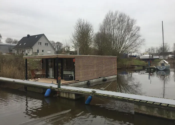 شقة Hausboot Fuer Vier Personen Mit Kamin Und Terrasse By Interhome *